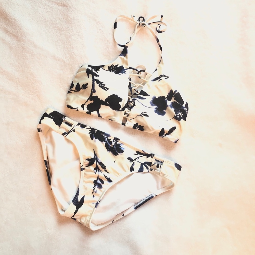 Beautiful Athleta Two-Piece Swimsuit